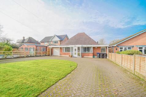 The Common, Earlswood, B94 3 bed detached bungalow for sale