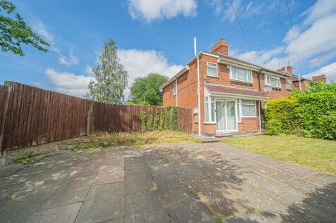 3 bedroom semi-detached house for sale