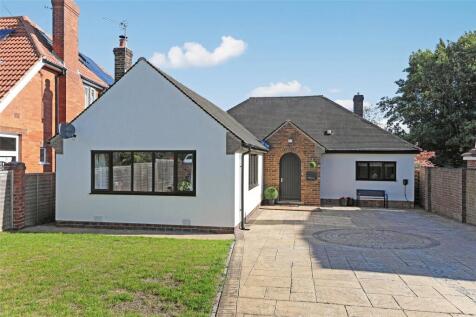 Woodland Drive, Sandal, Wakefield, WF2 3 bed bungalow for sale