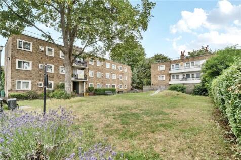 Somerford Grove Estate, London 2 bed apartment for sale