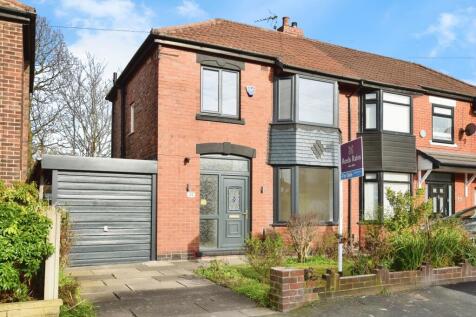 Aber Road, Greater Manchester SK8 3 bed semi