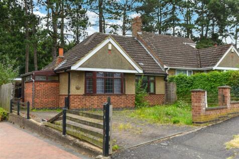 2 bedroom semi-detached bungalow for sale