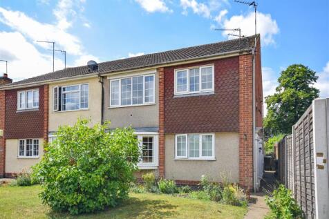 Elmwood Walk, Northampton NN5 2 bed maisonette for sale