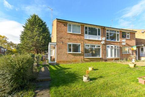 Conifer Rise, Northampton NN3 2 bed maisonette for sale