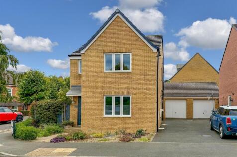 Green Crescent, Kettering NN14 3 bed detached house for sale