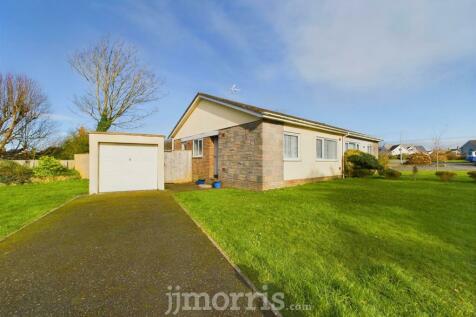 2 bedroom semi-detached bungalow for sale