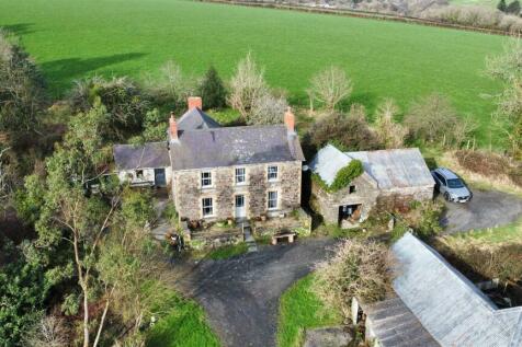 4 bedroom smallholding for sale