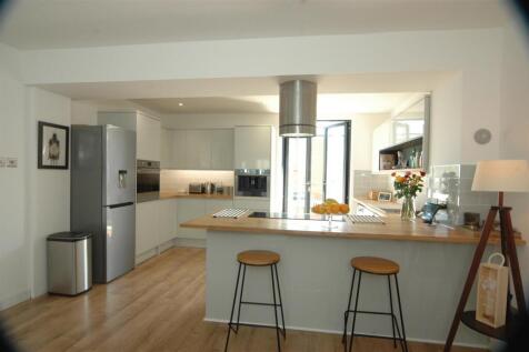 Park Road, Cowes PO31 3 bed house for sale
