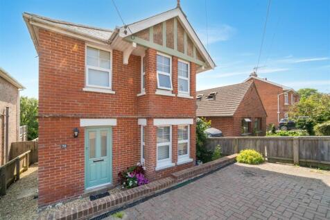 Clatterford Road, Newport PO30 3 bed house for sale