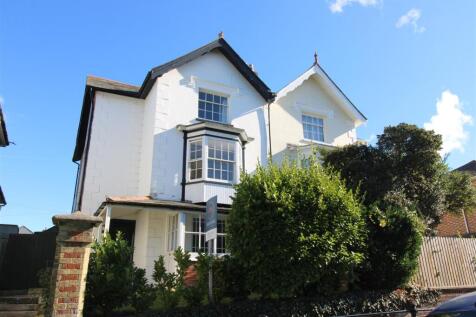 St. Johns Road, Newport PO30 5 bed house for sale