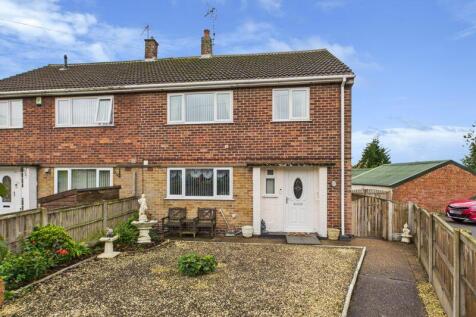 Lansbury Road, Bilsthorpe NG22 3 bed semi