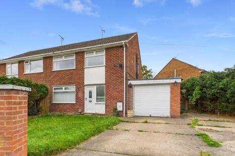 Greenwood Crescent, Boughton NG22 3 bed semi