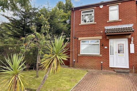 Kings Close, Sunderland Road... 3 bed semi