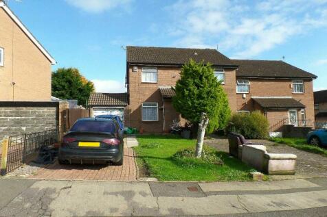 2 bedroom semi-detached house for sale