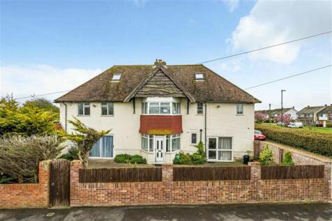 6 bedroom detached house for sale