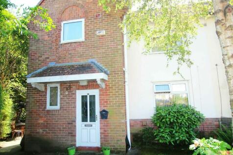 2 bedroom semi-detached house for sale