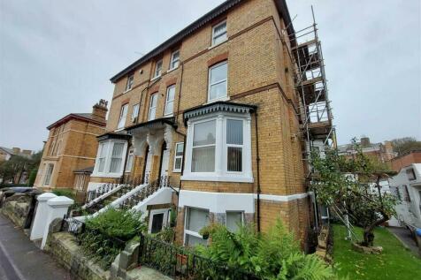 Princess Royal Terrace, Scarborough 3 bed flat for sale