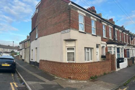 7 bedroom terraced house for sale