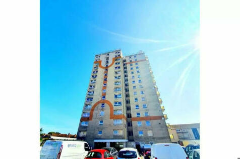 Manston Road, Ramsgate, Kent, CT12 6HS 1 bed flat for sale