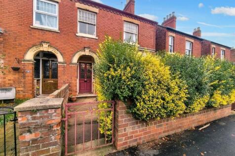 Pennygate, Spalding, Lincolnshire... 4 bed semi