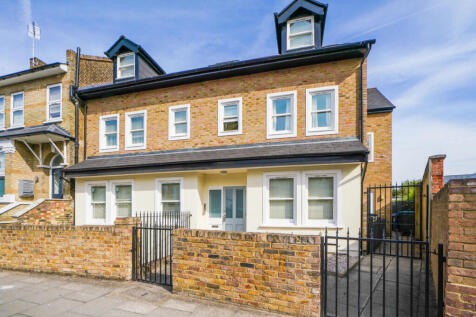2 Lothair Road, South Ealing, London... 2 bed apartment for sale