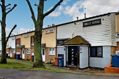 Robb Road, Stanmore, Middlesex, HA7 3SQ 2 bed end of terrace house for sale