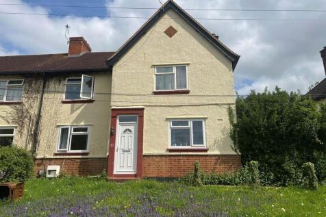 Sturgeons Way, Hitchin 2 bed apartment for sale