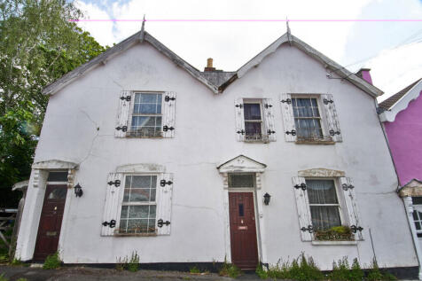 Princes Place, Bristol, Somerset, BS7... 6 bed semi