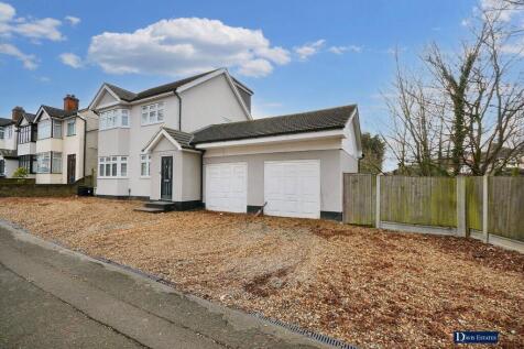 Osborne Road, Hornchurch, Essex, RM11... 4 bed detached house for sale
