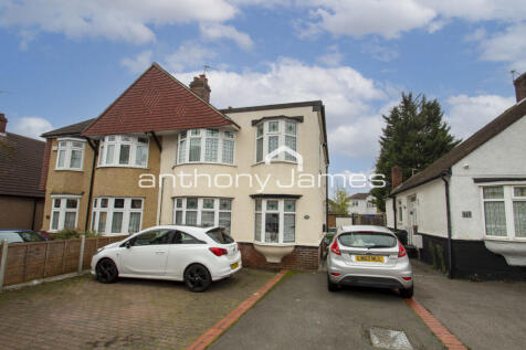 Bellegrove Road, Welling, London... 4 bed semi