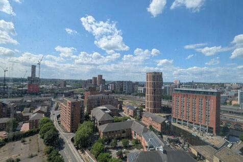 Water Lane, Holbeck, Leeds, LS11 5QT 1 bed flat for sale