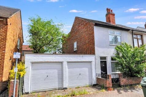 Alfred Street, Loughborough... 2 bed end of terrace house for sale