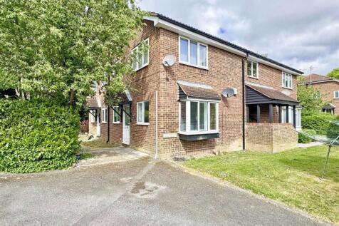 Penn Mews, Braintree 1 bed end of terrace house for sale
