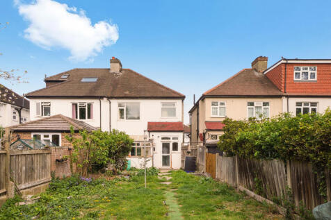 Bute Gardens West, Wallington... 3 bed semi