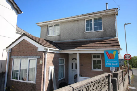 174 Callington Road, Saltash... 2 bed apartment for sale