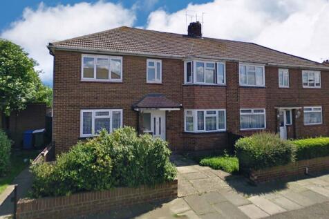 Linden Drive, Sheerness 2 bed maisonette for sale