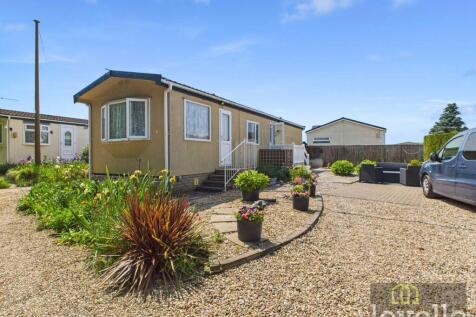 The Willows, Maltby Le Marsh, Alford... 2 bed park home for sale