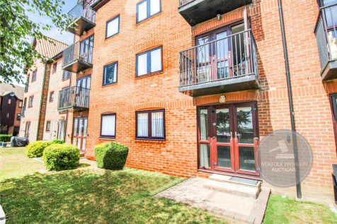 Page Stair Lane, King's Lynn... 2 bed apartment for sale
