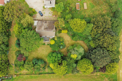 Shotton Colliery, Durham, Co Durham... 4 bed farm house for sale