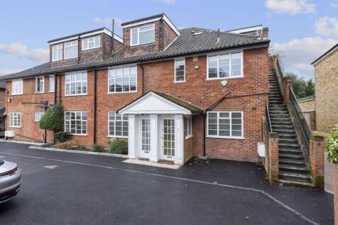 Draxmont, London, Wimbledon, SW19 7PJ 2 bed apartment for sale