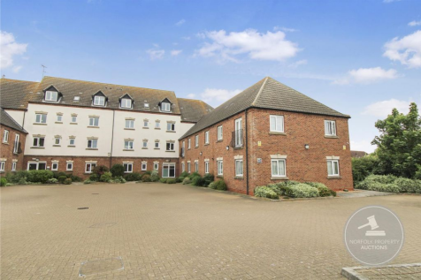 Wisbech Road, King's Lynn, Norfolk... 2 bed flat for sale