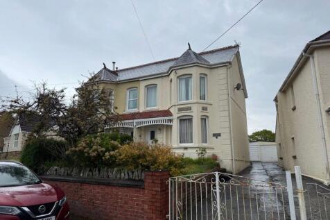 Tirycoed Road, Glanamman, Ammanford... 3 bed semi