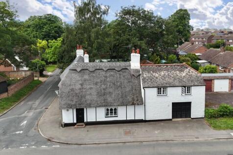Colne Road, Bluntisham, Huntingdon... 4 bed cottage for sale