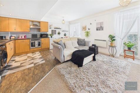 Albert Road, Plymouth, Devon, PL2 1DJ 1 bed apartment for sale