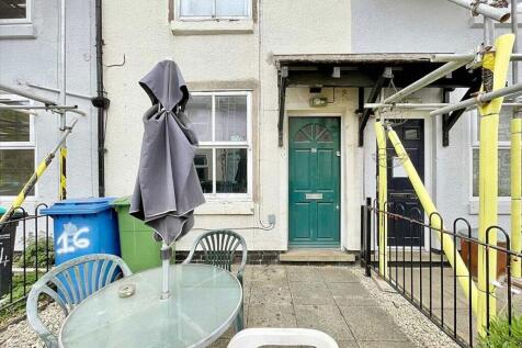 George Street, Mansfield... 2 bed terraced house for sale