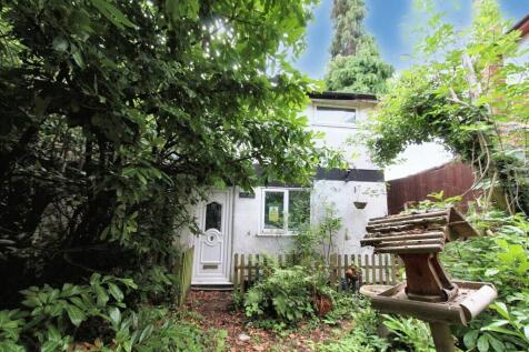 Bennetts Lane, Hawarden, Deeside... 3 bed detached house for sale