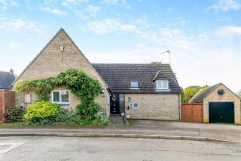 The Moors Drive, Middleton Cheney... 5 bed detached house for sale