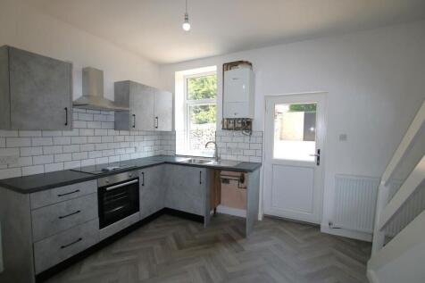 Shadsworth Road, Shadsworth, Blackburn 2 bed terraced house for sale