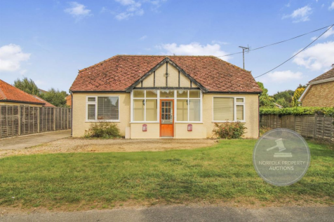 Sandy Lane, South Wootton, King's... 2 bed detached bungalow for sale