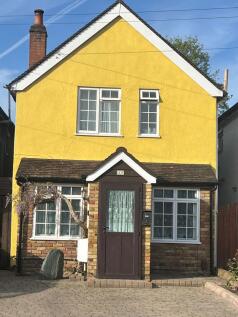 Bourneside Road, Addlestone, Surrey... 3 bed detached house for sale